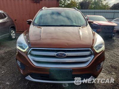 Piąte zdjęcie samochodu w środku: 2017 FORD ESCAPE TITANIUM VIN:1FMCU9J9XHUE25356 - miniatura