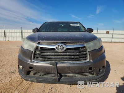 Piąte zdjęcie samochodu w środku: 2016 TOYOTA HIGHLANDER LE PLUS VIN:5TDZKRFH0GS125753 - miniatura