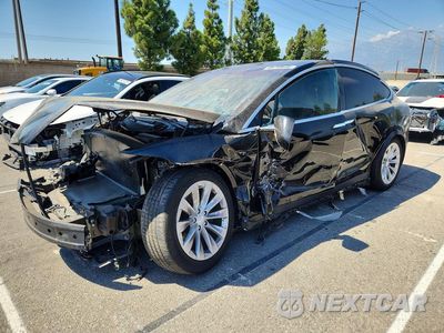 2018 TESLA MODEL X 5YJXCBE26JF116009 - główne zdjęcie licytacji z USA - miniatura