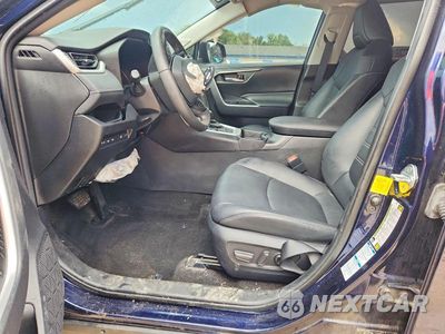 Zdjęcie 7 z 13 samochodu: 2021 TOYOTA RAV4 XLE PREMIUM VIN:2T3A1RFV7MW202327 - miniatura