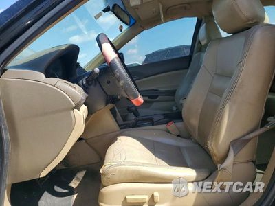 Zdjęcie 7 z 13 samochodu: 2010 HONDA ACCORD LXP VIN:1HGCP2F44AA189246 - miniatura