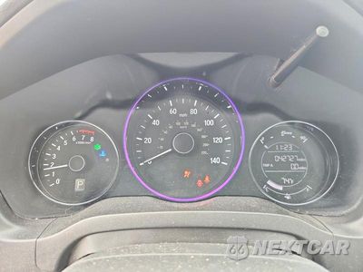 Zdjęcie 9 z 13 samochodu: 2018 HONDA HR-V LX VIN:3CZRU6H39JG719221 - miniatura