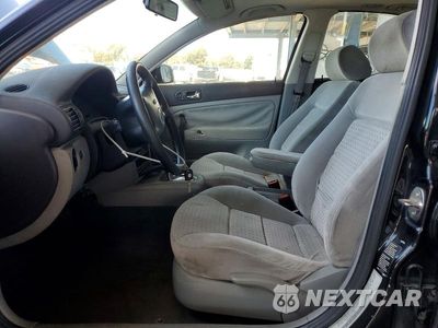 Zdjęcie 7 z 12 samochodu: 1999 VOLKSWAGEN PASSAT GLS VIN:WVWMA63B2XE161963 - miniatura