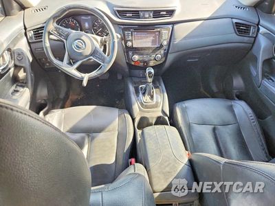 Zdjęcie 8 z 14 samochodu: 2017 NISSAN ROGUE SL VIN:5N1AT2MT4HC753998 - miniatura