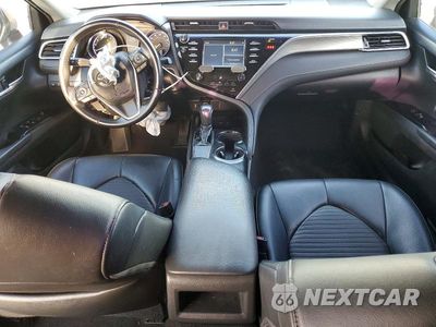 Zdjęcie 8 z 12 samochodu: 2018 TOYOTA CAMRY SE VIN:4T1B11HK5JU070536 - miniatura