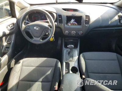 Zdjęcie 8 z 12 samochodu: 2014 KIA FORTE LX VIN:KNAFX4A66E5101499 - miniatura