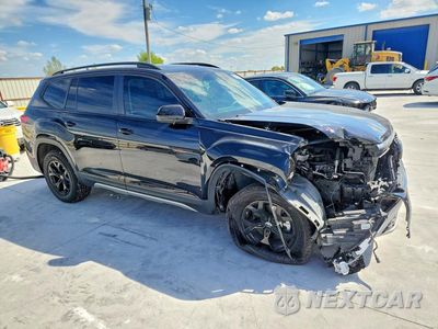 Czwarte zdjęcie samochodu z boku: 2024 VOLKSWAGEN ATLAS PEAK EDITION SE VIN:1V2CR2CA4RC607659 - miniatura