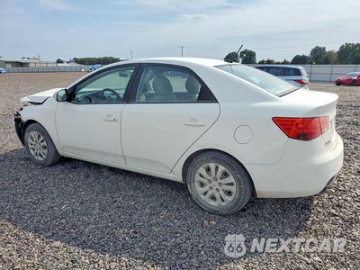 Drugie zdjęcie samochodu z przodu: 2010 KIA FORTE EX VIN:KNAFU4A21A5058531 - miniatura