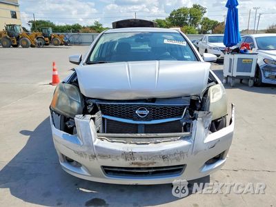 Piąte zdjęcie samochodu w środku: 2010 NISSAN SENTRA 2.0 VIN:3N1AB6AP3AL632091 - miniatura
