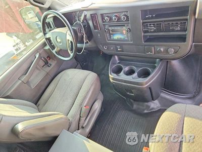 Zdjęcie 8 z 13 samochodu: 2018 CHEVROLET EXPRESS 3500 VIN:1GCZGHFG2J1179854 - miniatura