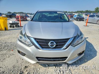 Piąte zdjęcie samochodu w środku: 2017 NISSAN ALTIMA 2.5 SV VIN:1N4AL3AP7HC184569 - miniatura
