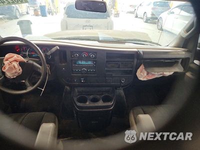 Zdjęcie 8 z 13 samochodu: 2019 GMC SAVANA G2500 VIN:1GTW7AFG6K1340041 - miniatura