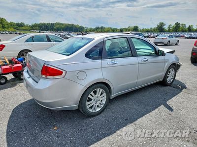 Trzecie zdjęcie samochodu z tyłu: 2010 FORD FOCUS SEL VIN:1FAHP3HN7AW166259 - miniatura