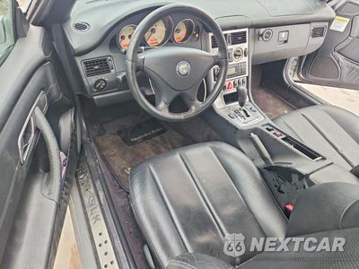 Zdjęcie 8 z 13 samochodu: 2001 MERCEDES-BENZ SLK 230 KOMPRESSOR VIN:WDBKK49F71F228642 - miniatura