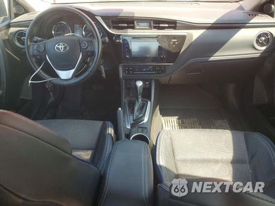 Zdjęcie 8 z 12 samochodu: 2017 TOYOTA COROLLA SE VIN:5YFBURHE1HP658946 - miniatura