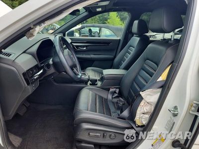 Zdjęcie 7 z 12 samochodu: 2024 HONDA CR-V SPORT TOURING VIN:7FARS6H99RE015204 - miniatura