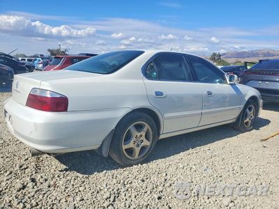 Trzecie zdjęcie samochodu z tyłu: 2002 ACURA 3.2TL VIN:19UUA56682A012290 - miniatura