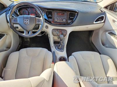 Zdjęcie 8 z 12 samochodu: 2013 DODGE DART SXT VIN:1C3CDFBA9DD707949 - miniatura