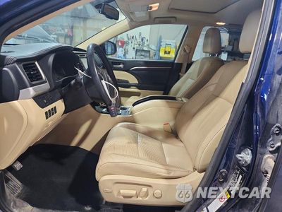 Zdjęcie 7 z 13 samochodu: 2015 TOYOTA HIGHLANDER LIMITED VIN:5TDDKRFH3FS118918 - miniatura