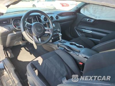 Zdjęcie 8 z 12 samochodu: 2020 FORD MUSTANG VIN:1FA6P8TH8L5133169 - miniatura