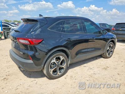 Trzecie zdjęcie samochodu z tyłu: 2025 FORD ESCAPE ST LINE SELECT VIN:1FMCU9NA6SUA98594 - miniatura