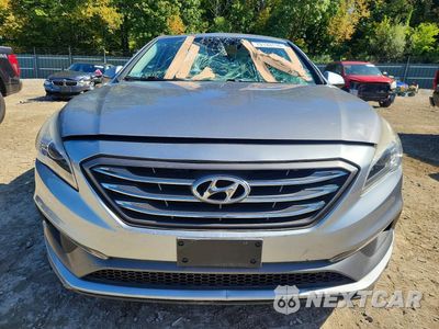 Piąte zdjęcie samochodu w środku: 2015 HYUNDAI SONATA SPORT VIN:5NPE34AF6FH212484 - miniatura