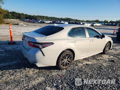 Trzecie zdjęcie samochodu z tyłu: 2024 TOYOTA CAMRY SE VIN:4T1S11AK3RU257330 - miniatura