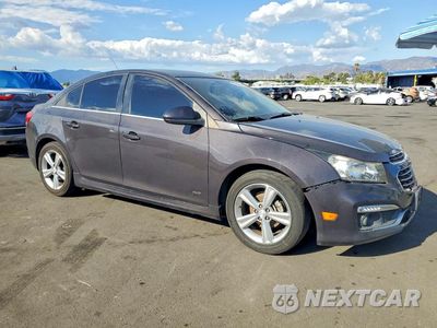 Czwarte zdjęcie samochodu z boku: 2015 CHEVROLET CRUZE LT VIN:1G1PC5SB6F7297947 - miniatura