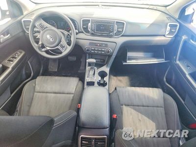 Zdjęcie 8 z 13 samochodu: 2019 KIA SPORTAGE LX VIN:KNDPM3AC7K7615460 - miniatura