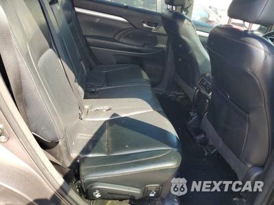 Zdjęcie 11 z 13 samochodu: 2016 TOYOTA HIGHLANDER XLE VIN:5TDJKRFHXGS242141 - miniatura