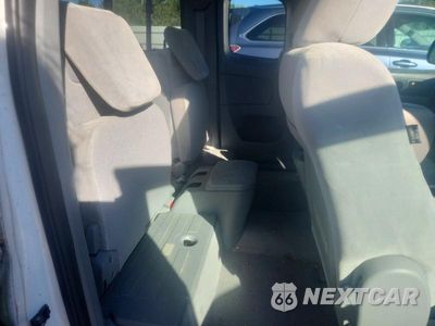 Zdjęcie 10 z 12 samochodu: 2010 TOYOTA TACOMA BASE VIN:5TETX4CN4AZ741731 - miniatura