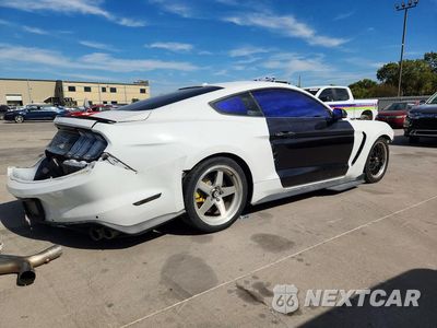 Trzecie zdjęcie samochodu z tyłu: 2019 FORD MUSTANG GT VIN:1FA6P8CF8K5151670 - miniatura