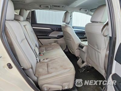 Zdjęcie 11 z 13 samochodu: 2019 TOYOTA HIGHLANDER LE PLUS VIN:5TDZZRFH9KS300764 - miniatura