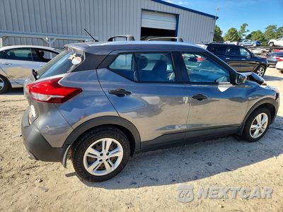 Trzecie zdjęcie samochodu z tyłu: 2019 NISSAN KICKS S VIN:3N1CP5CU9KL523448 - miniatura