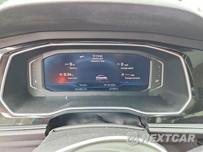 Zdjęcie 9 z 12 samochodu: 2019 VOLKSWAGEN JETTA SEL VIN:3VWEB7BU3KM246286 - miniatura