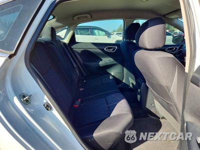 Zdjęcie 10 z 12 samochodu: 2017 NISSAN SENTRA SV VIN:3N1AB7AP7HY333822 - miniatura