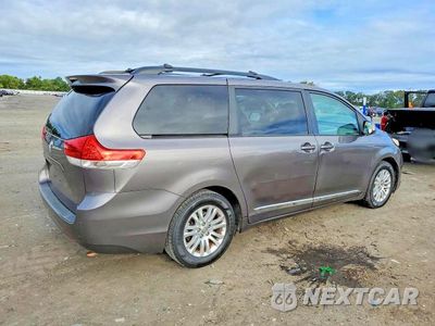 Trzecie zdjęcie samochodu z tyłu: 2014 TOYOTA SIENNA XLE 8-PASSENGER VIN:5TDYK3DCXES428827 - miniatura