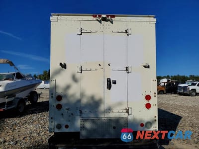 Zdjęcie 6 z 12 samochodu: 2015 FORD F250 SUPER DUTY BOX TRUCK VIN:1FDBF2B65FED21561 - miniatura