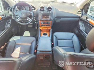 Zdjęcie 8 z 13 samochodu: 2009 MERCEDES-BENZ ML 350 VIN:4JGBB56E69A521360 - miniatura