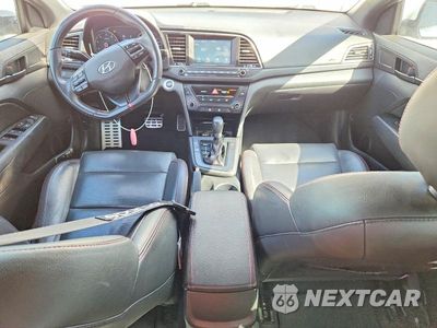 Zdjęcie 8 z 12 samochodu: 2018 HYUNDAI ELANTRA SPORT VIN:KMHD04LBXJU456860 - miniatura