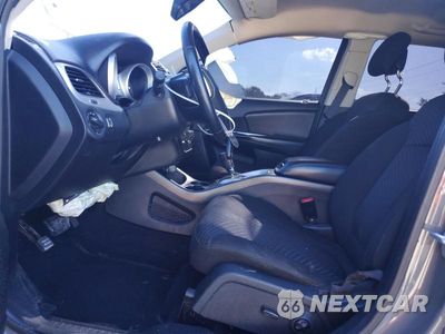 Zdjęcie 7 z 14 samochodu: 2020 DODGE JOURNEY SE VIN:3C4PDCAB6LT278302 - miniatura