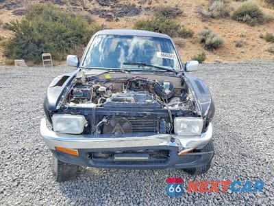 Piąte zdjęcie samochodu w środku: 1995 TOYOTA 4RUNNER SR5 V6 VIN:JT3VN39W6S0218337 - miniatura