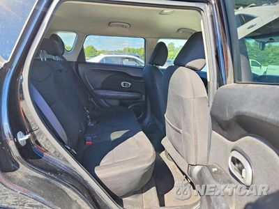 Zdjęcie 10 z 12 samochodu: 2014 KIA SOUL BASE VIN:KNDJN2A2XE7053465 - miniatura