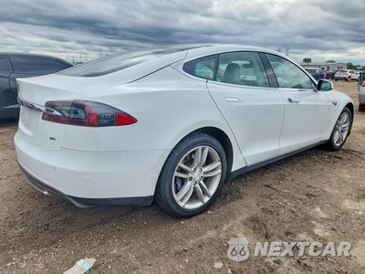 Trzecie zdjęcie samochodu z tyłu: 2013 TESLA MODEL S VIN:5YJSA1DG9DFP21993 - miniatura