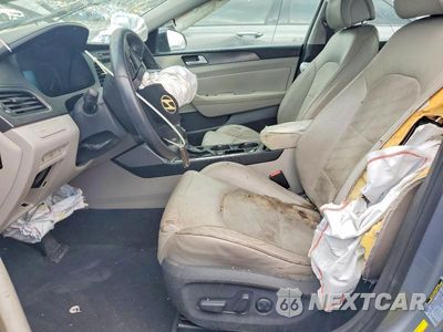Zdjęcie 7 z 12 samochodu: 2017 HYUNDAI SONATA SPORT VIN:5NPE34AF7HH588470 - miniatura