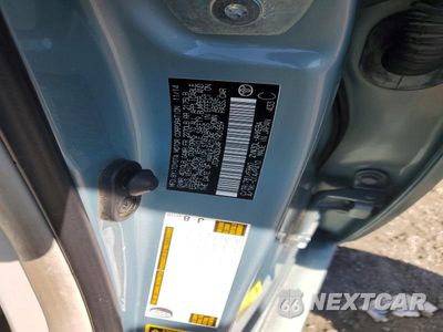 Zdjęcie 12 z 12 samochodu: 2015 TOYOTA PRIUS THREE VIN:JTDKM3DU4F1901559 - miniatura
