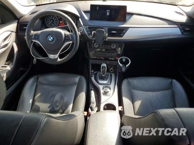 Zdjęcie 8 z 13 samochodu: 2015 BMW X1 SDRIVE28I VIN:WBAVM1C5XFV315629 - miniatura