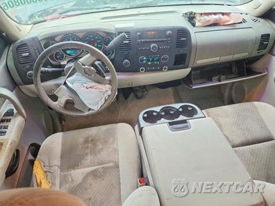 Zdjęcie 8 z 12 samochodu: 2009 GMC SIERRA K1500 SLE VIN:1GTEK29039Z223642 - miniatura