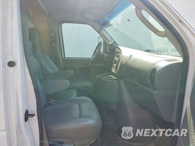 Zdjęcie 11 z 13 samochodu: 2007 FORD E450 BOX TRUCK VIN:1FDXE45S87DA24207 - miniatura