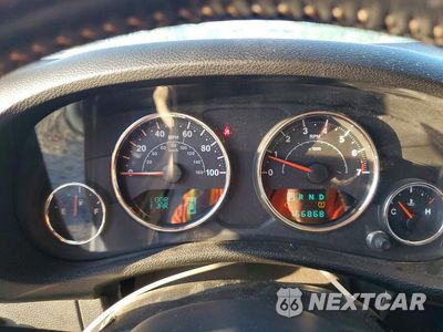 Zdjęcie 9 z 12 samochodu: 2014 JEEP WRANGLER UNLIMITED SPORT VIN:1C4BJWDG9EL230268 - miniatura